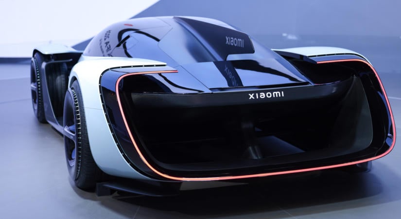 Kína rákapcsol, 70 százalékra emelné az elektromos és hibrid autók arányát