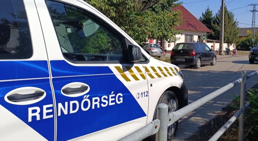 Autó elé hajtott egy kerékpáros Makón, mentőhelikopter érkezett érte – galériával