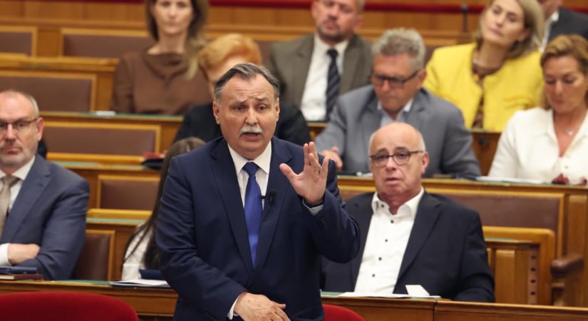 "Több ezer megkeresést kaptam" - Gajdos László reagált a képviselőtársa botrányos fotóira