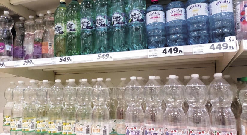 Megugrott az ásványvíz iránti kereslet, de nincs ok pánikvásárlásra