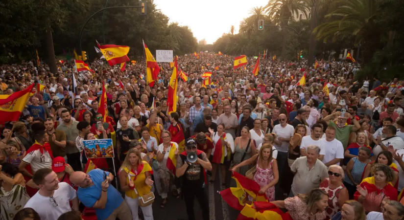 Pedro Sánchez lemondását követelték több száz spanyol városban a ceutai válság miatt