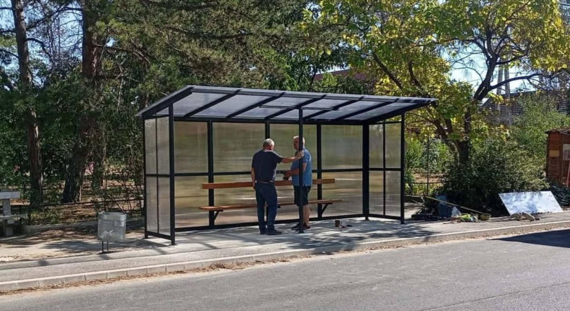 Nem kell félni a széltől, esőtől Bokroson – kész az új pavilon