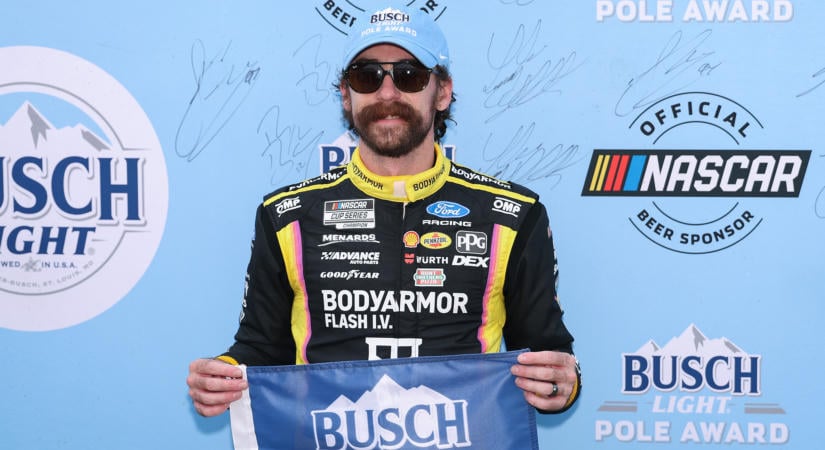 Blaney a pole-ban, Larson csak a 22. helyről indul Phoenixen