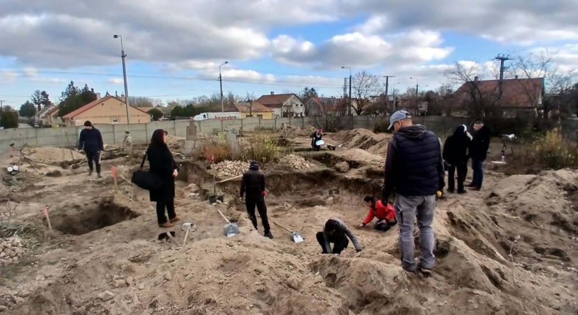 Középkori templom alapjait tárják fel régészek Kiskunhalason