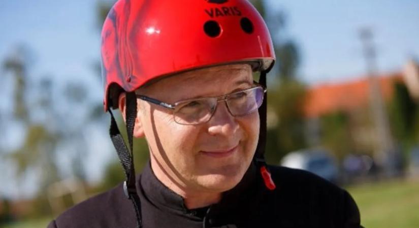Gördeszkás pap: A szenvedés és a szeretet összetartozik – Kezdetét veszi a nagyhét