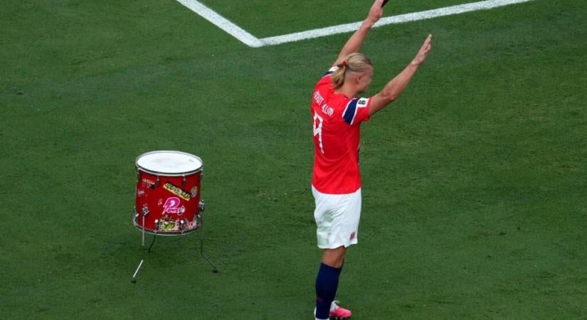 Videó: Násznépnek vezényelt viking evezést Erling Haaland