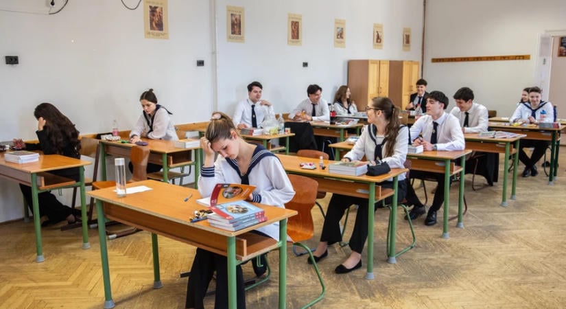 OH: hétfőn kezdődnek az őszi érettségik