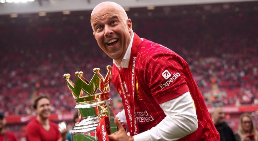 Arne Slot újra a Premier League-ben, a Liverpool riválisánál ülhet kispadra