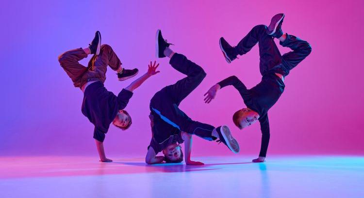 Limitált Sprite dizájnok idézik meg a hiphop legendáit