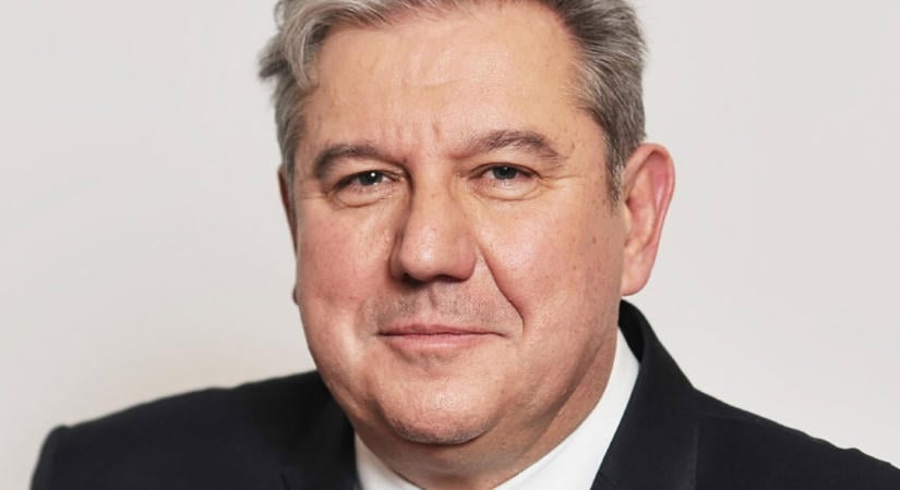 Dömsödi Gábort választották polgármesternek Pásztón