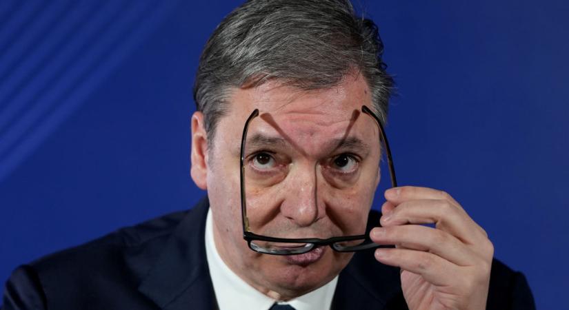 Vučić: Ma a srebrenicai bosnyák áldozatok előtt hajtunk fejet