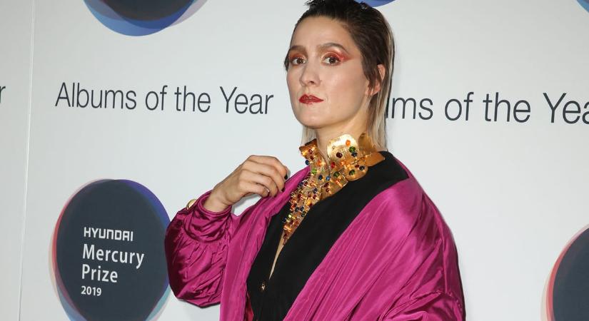 Cate Le Bon a HVG-nek: A lemezkészítés és a gyógyulás összegabalyodott