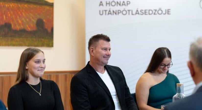 Biros Péteré a hónap utánpótlásedzője díj