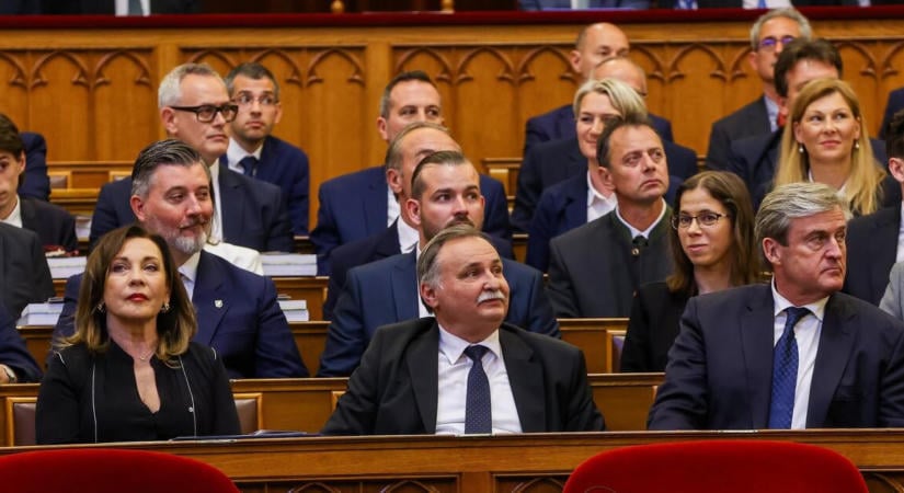 Az akkugyáraknak üzent Gajdos László: „Szükségünk van az iparra, de nem minden áron”
