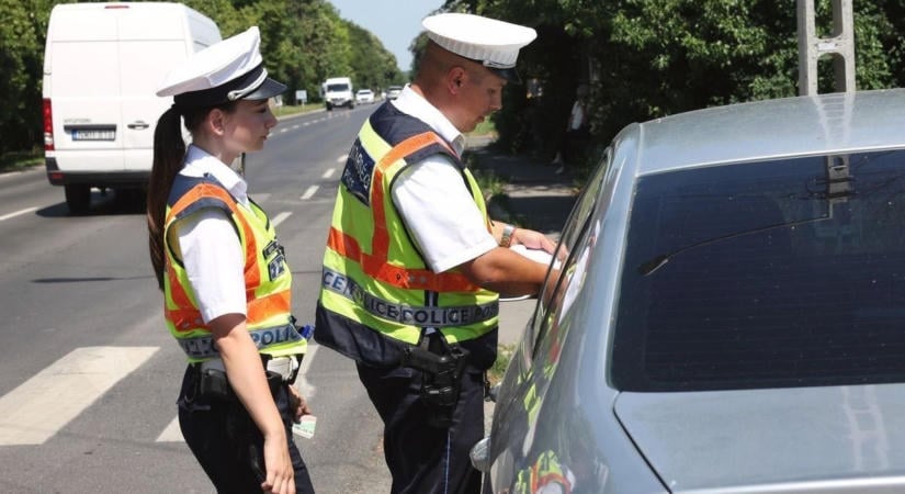 Roadpol-akció: most tényleg jobb, ha a telefon a zsebedben marad