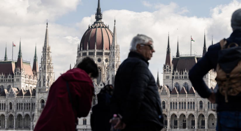 Rossz hírünk van a kormánynak: a múltat nem lehet újrajátszani