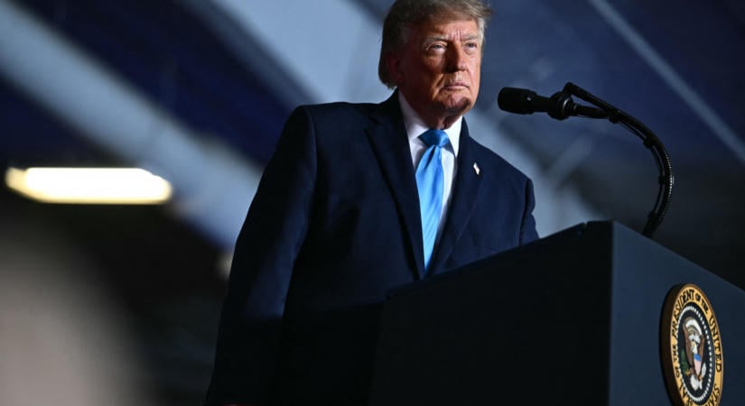 Donald Trump felfüggesztette az Oroszország elleni szankciós csomagot