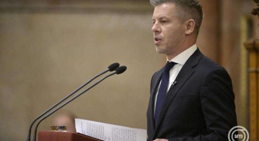 Money, money, money: duplázódik a családi pótlék, 120 ezer forintra nő a minimálnyugdíj, több millió ember adója csökken, és több száz milliárd forint jut béremelésekre