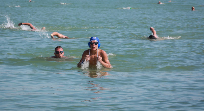 Balaton átúszás augusztus elsején