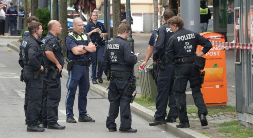 Rejtélyes robbanás a pályaudvar közelében: robbanóanyag-szakértők is a helyszínre érkeztek