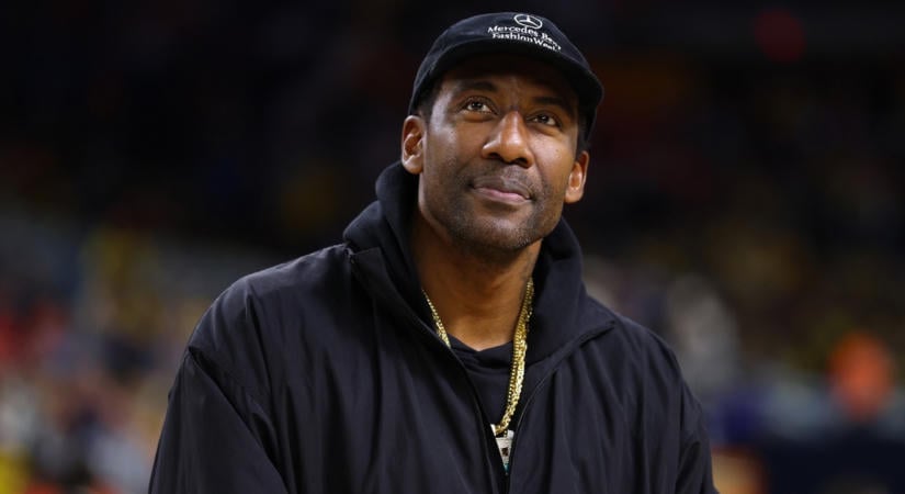 Elvégezte az akadémiát és rendőrnek állt az NBA-legenda