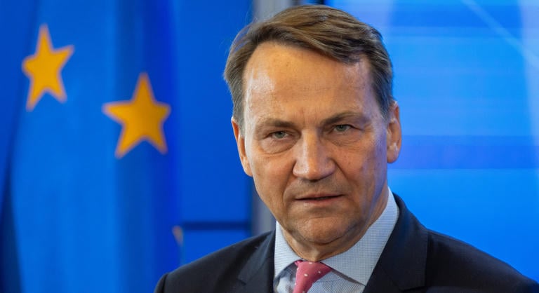 Lengyel külügyminiszter: Bizonyítékaink vannak rá, hogy az oroszok támogatták Orbán Viktor kormányát