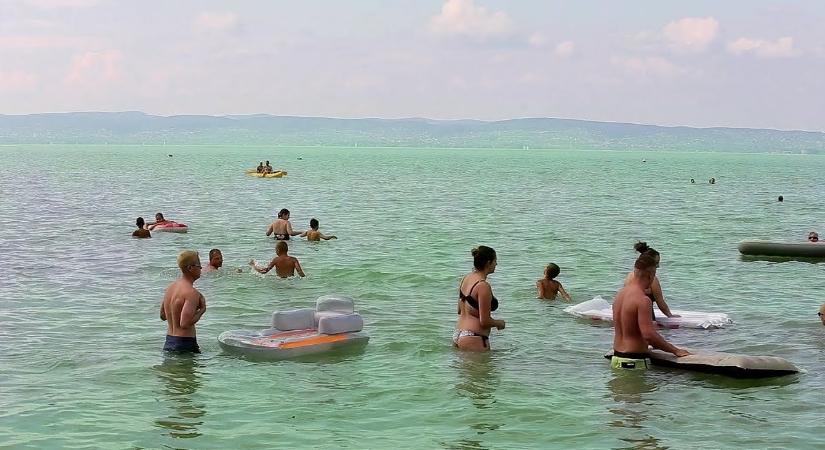 Megnyitották a zsilipeket a Balatonnál, ezért engedtek vizet a Sió-csatornába