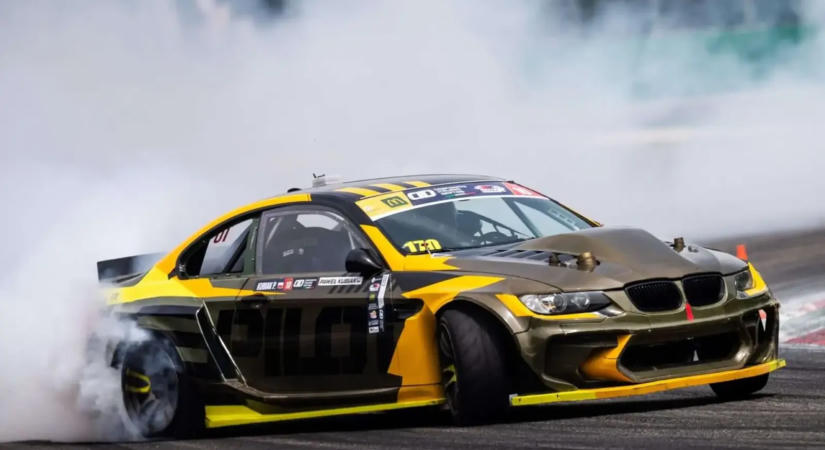Újabb nemzetközi driftverseny érkezik Máriapócsra – nagy dobás lesz az idei Trackwood!
