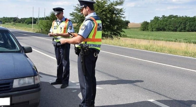 Rendőri intézkedések: körözött személyek lakat alatt, balesetek és ittas vezetők kiszűrve