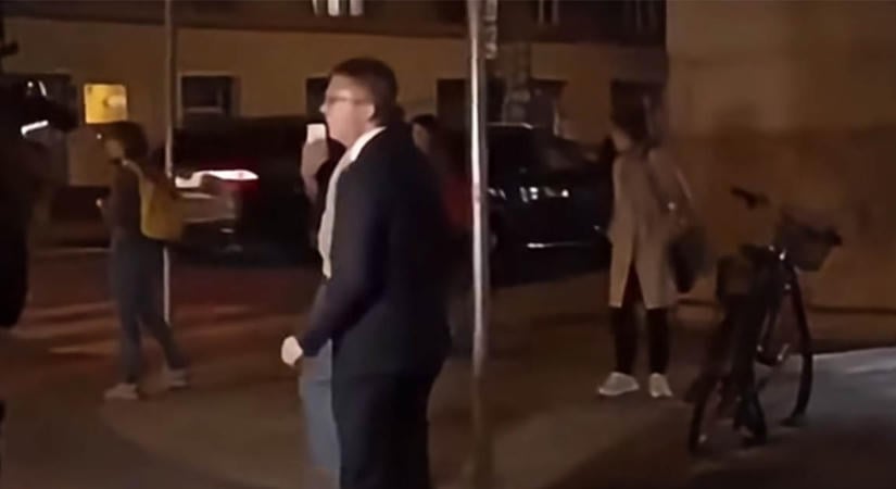 Bilincsbe verték Hankó Balázst