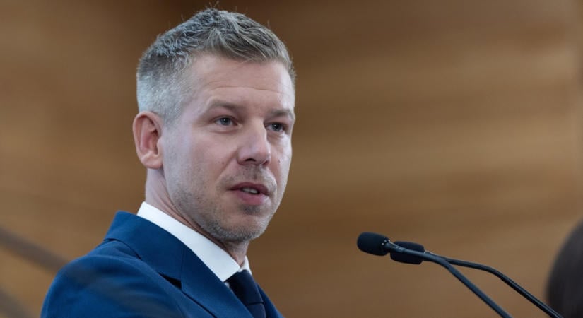 Magyar Péter beszédet mond Gyulán az aradi vértanúk emléknapján - Kövesse élőben