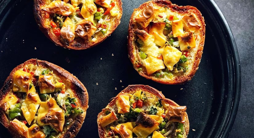 Unod az avokádós pirítóst? Ezek a reggeli toastötletek új szintre emelik a napindítást