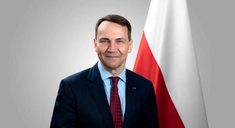 Átutalások és felvételek: súlyos állítást tett Orbánékról a lengyel külügyminiszter