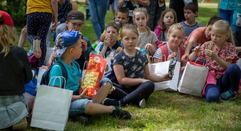 Pozitív, szép élménnyel gazdagodtak a Gyermekklinika kis lakói
