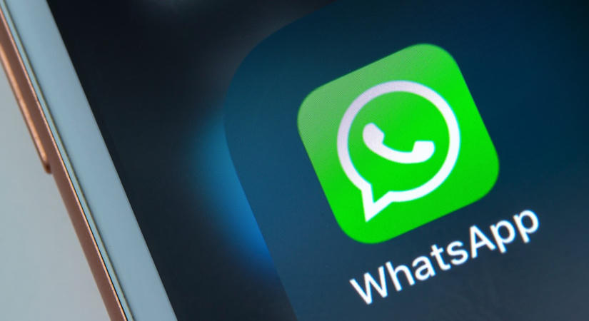 Komoly változás jön októbertől a WhatsAppon: fizetőssé válik ez a szolgáltatás