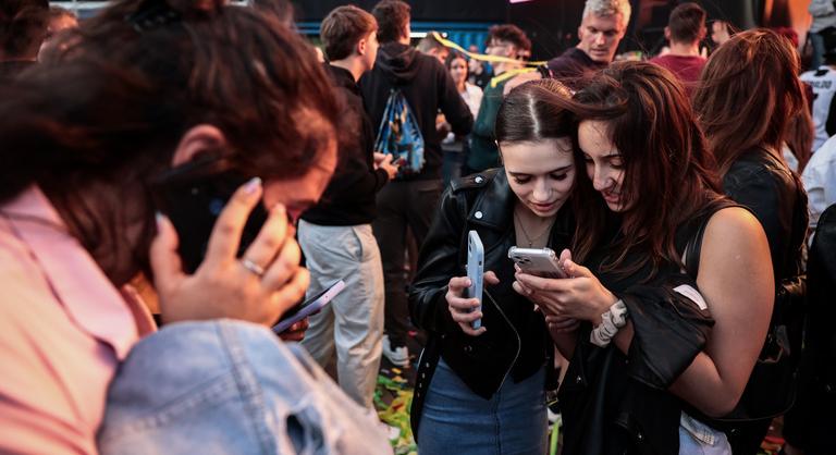 Eljött a nagy nap, jönnek a felvételi ponthatárok