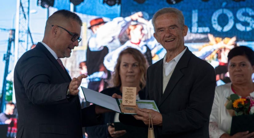 Hárman vehették át az idei nagyközségi díjat a Ballószögi Szüreti Napokon  fotók, videó