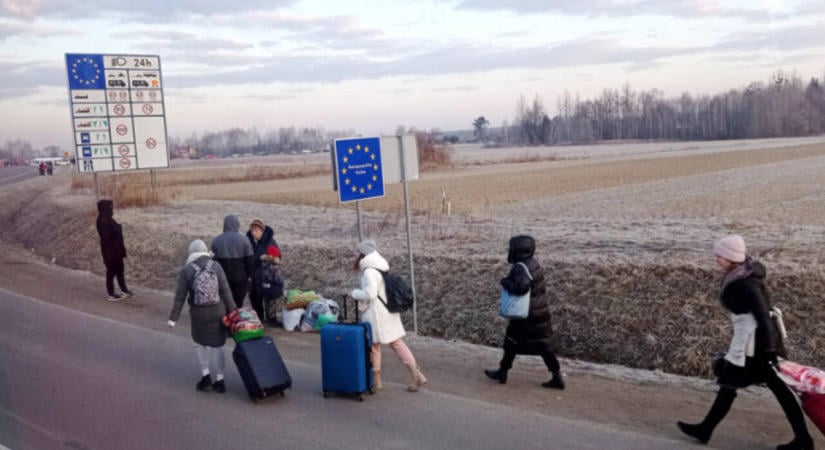 Zelenszkij figyelmeztetett: akár 20 millió ukrán menekülhet Európába az orosz megszállás miatt
