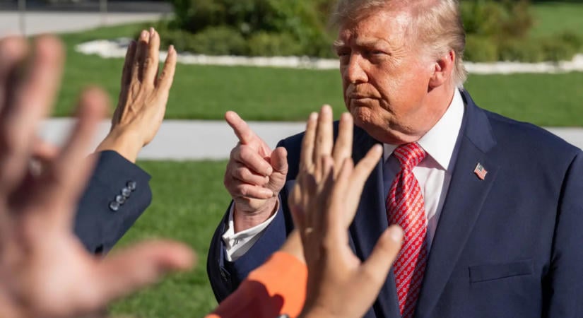 Trump szerint francia típusú zavargások jöhetnek az USA-ba, ha a demokraták nyerik a félidős választást