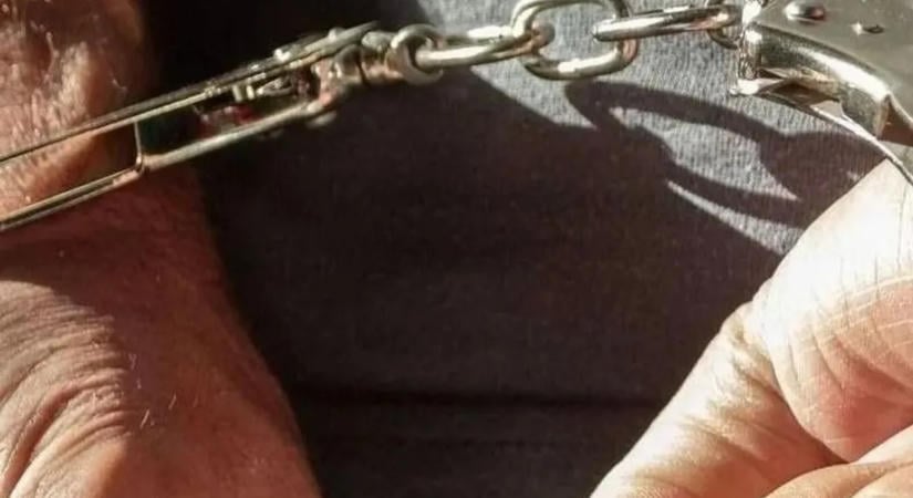 Pofátlanságnak is van határa: ágyba feküdt, ivott, lopott, majd újra visszatért a betörő