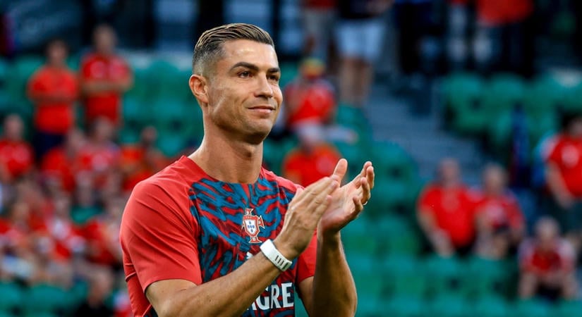 Cristiano Ronaldo is üzent a válogatottól visszavonuló Messinek