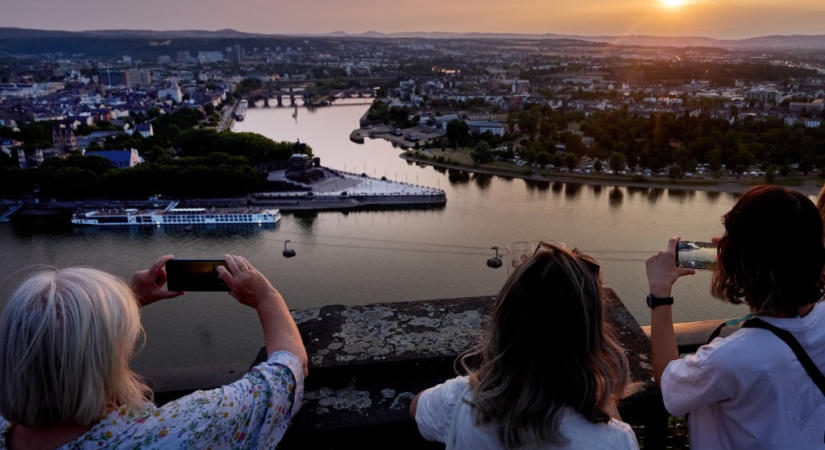 Az alacsony vízállás miatt megszakadhat a rajnai hajózási útvonal