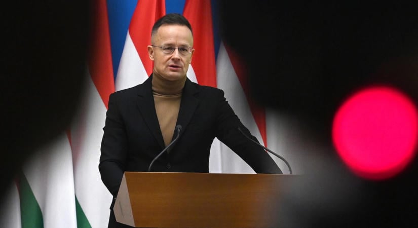 Nemzetbiztonsági aggodalom miatt vizsgálnák Szijjártót, de nem tudják, hol találják