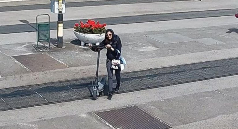 Három elektromos rollert lopott el a páros a szegedi vasútállomás mellől