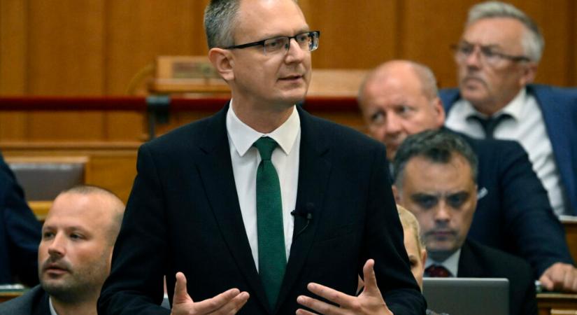 Rétvári Bence: Magyar Péter megtagadta Antall József örökségét
