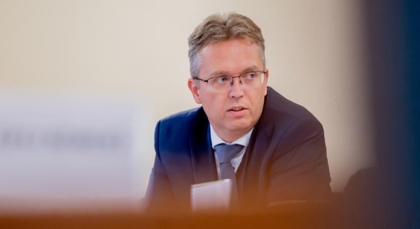 Új adatokat közölt a kormány, csúcsrapörgették az NKA-pénzosztást a választások előtt
