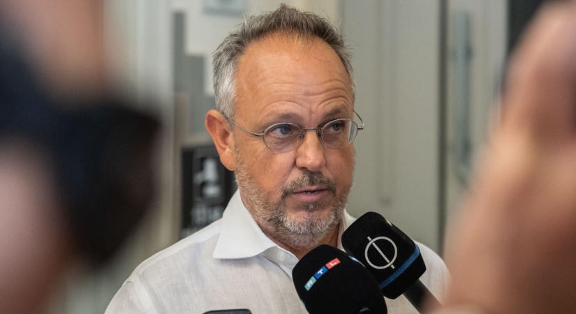 Szentmisét tartottak a Csillagbörtönben fogva tartott Bús Balázsért, Hankó Balázs is megjelent