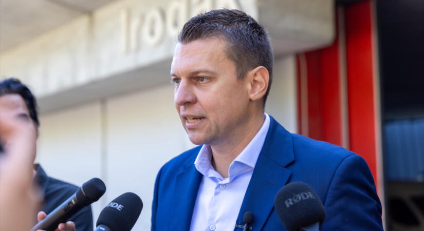 Menczer Tamás szerint nem Kövér László volt bunkó a kézfogásügyben