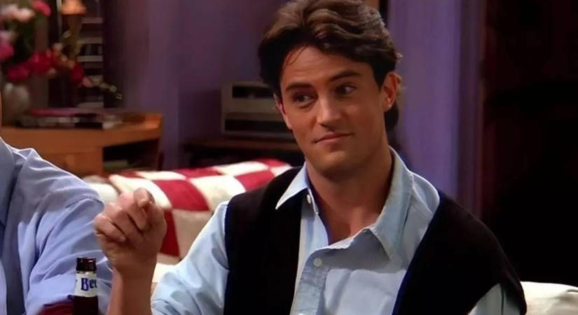 Netflixes dokusorozat készül Matthew Perry életéről, ami végigvezet minket a Jóbarátok tragikus hirtelenséggel elhunyt sztárjának pályafutásán, és a magánéleti problémáit sem rejti el