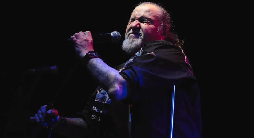 Pataky Attila Deák Bill Gyuláról: „Felnéztem és továbbra is felnézek rá, oda fel, az égre”